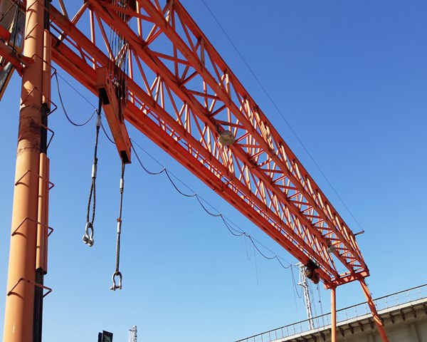 云南大理門式起重機廠家需要特別注意的零件