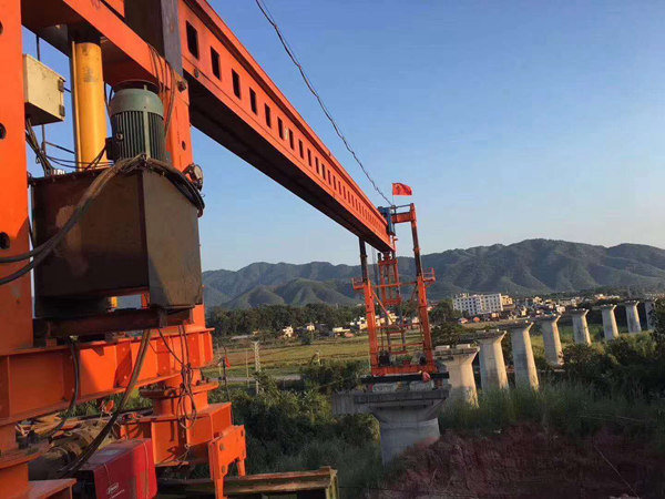 浙江嘉興單梁架橋機結(jié)構(gòu)組成 起重機生產(chǎn)廠家