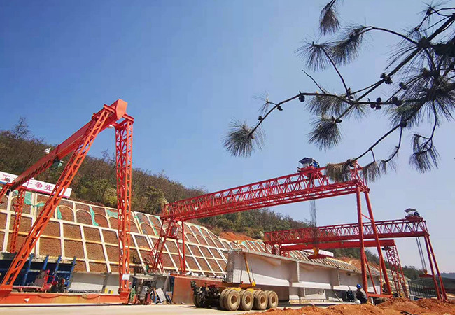 黑龍江大興安嶺龍門吊廠家生產(chǎn)銷售60噸雙梁龍門