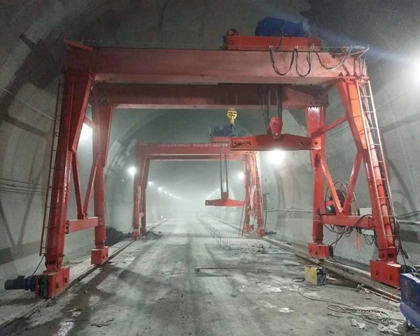 山東淄博門式起重機(jī)廠家先你一步考慮齊全