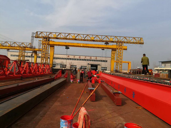 四川南充龍門吊公司介紹吊裝規程