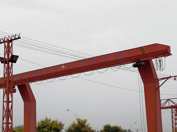 山西大同龍門吊公司創建無塵工作環境