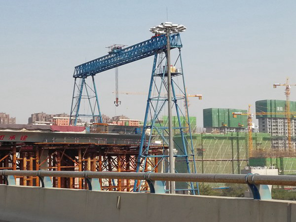 福建廈門門式起重機廠家兩大基礎因素