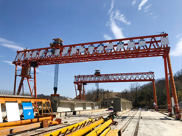 山東淄博龍門吊廠家還是這么有范