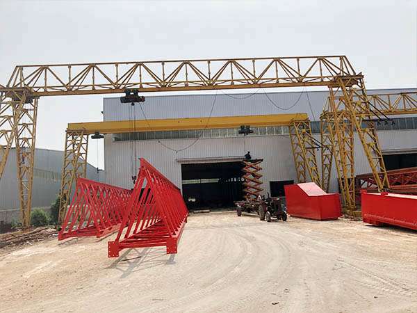 河南安陽龍門吊公司液壓系統