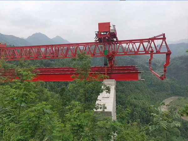 甘肅臨夏架橋機(jī)租賃廠家機(jī)械運(yùn)轉(zhuǎn)