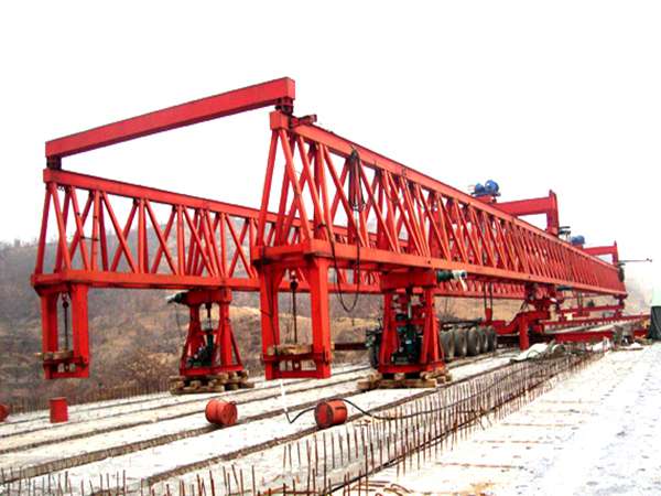 河南三門峽架橋機租賃廠家操作規范