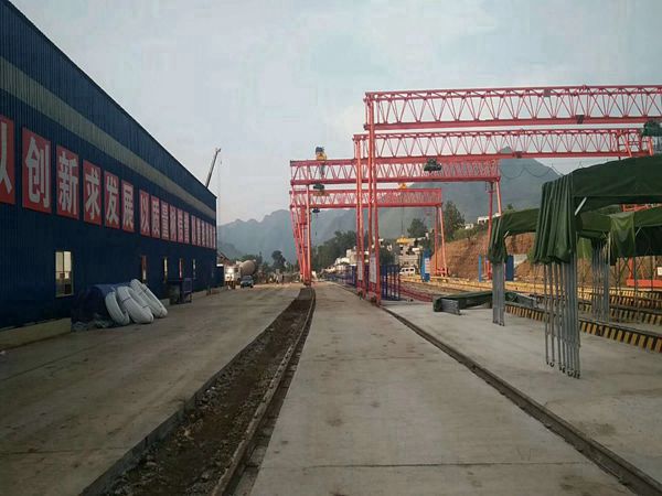 內(nèi)蒙古鄂爾多斯龍門吊廠家彈簧